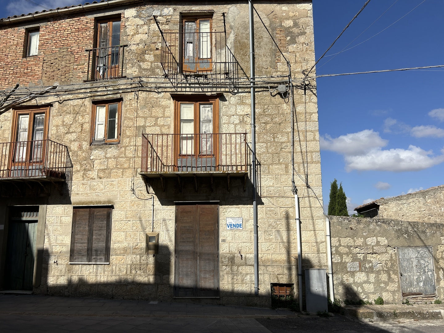 IMG_6699 Edificio in muratura con accesso indipendente