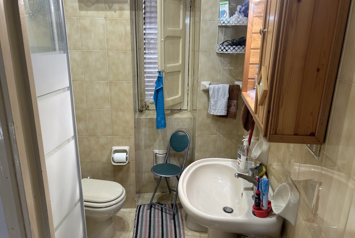 Casa indipendente con cantina