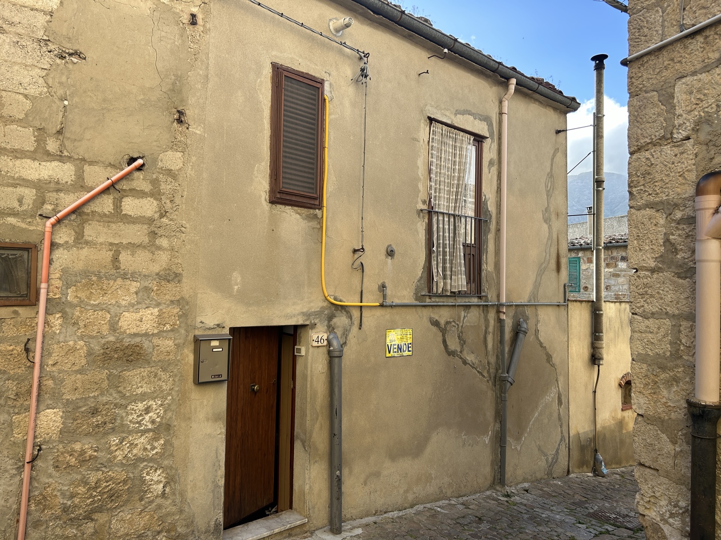 IMG_5980 Casa indipendente con cantina