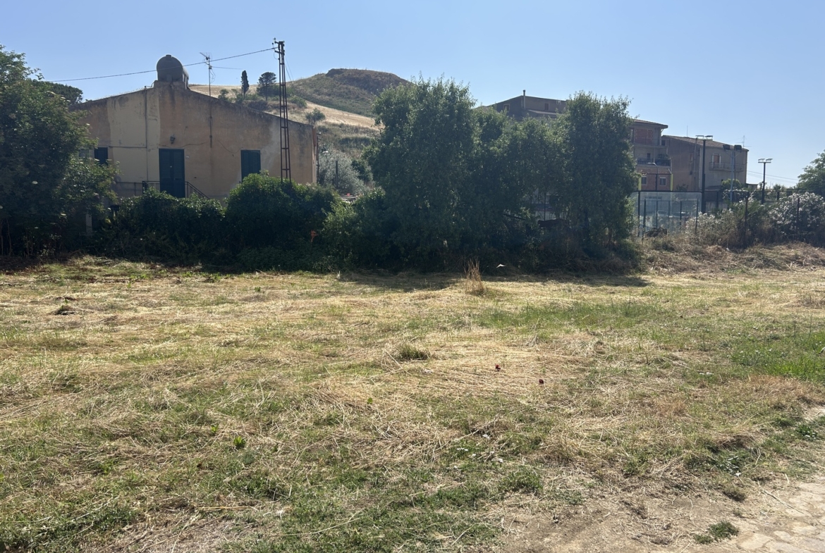 Lotto di terreno edificabile