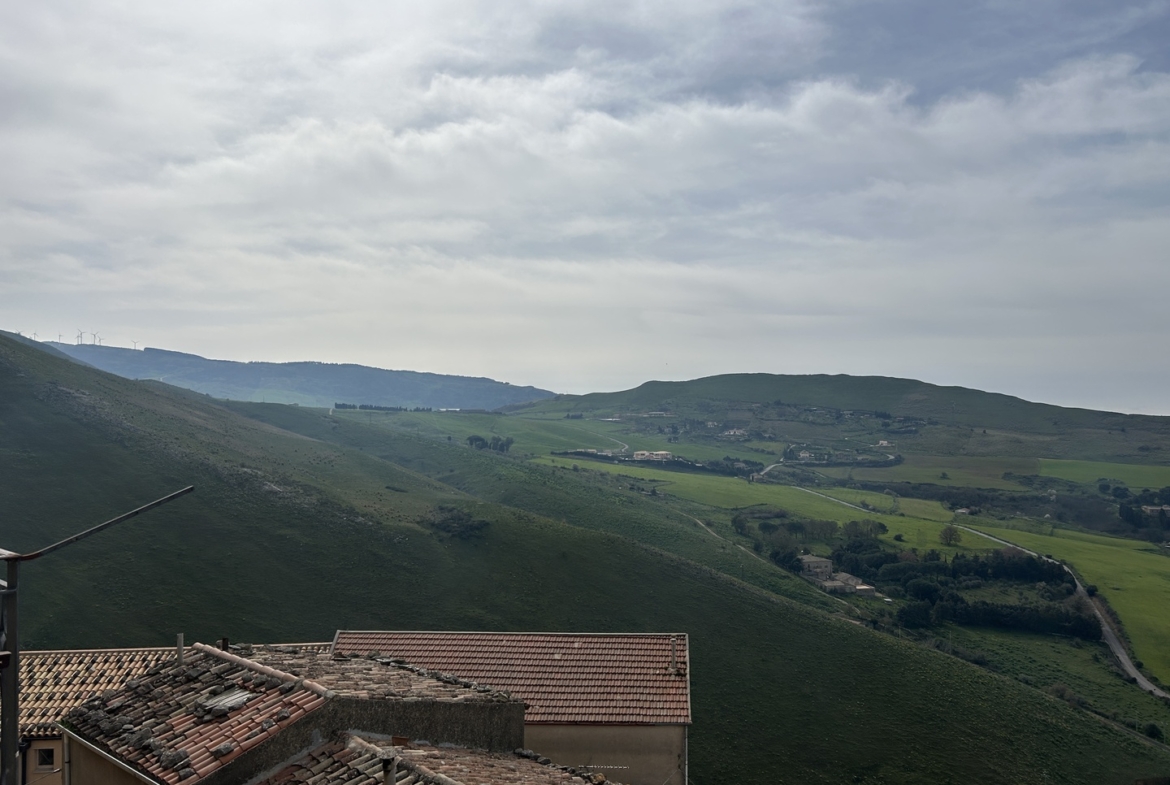 Fabbricato indipendente in muratura