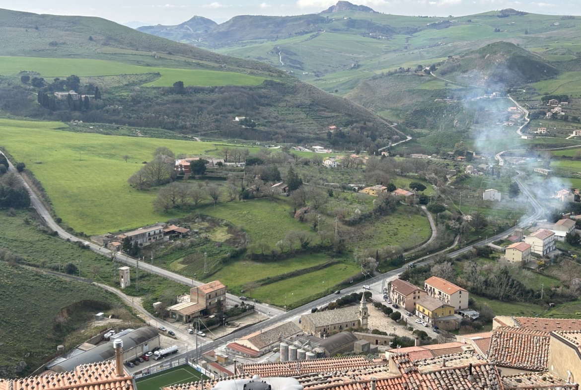 Fabbricato indipendente in muratura