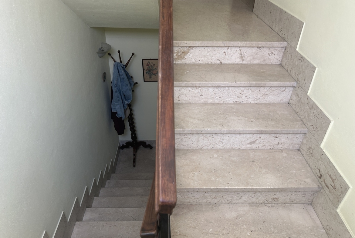Casa in muratura con terrazza