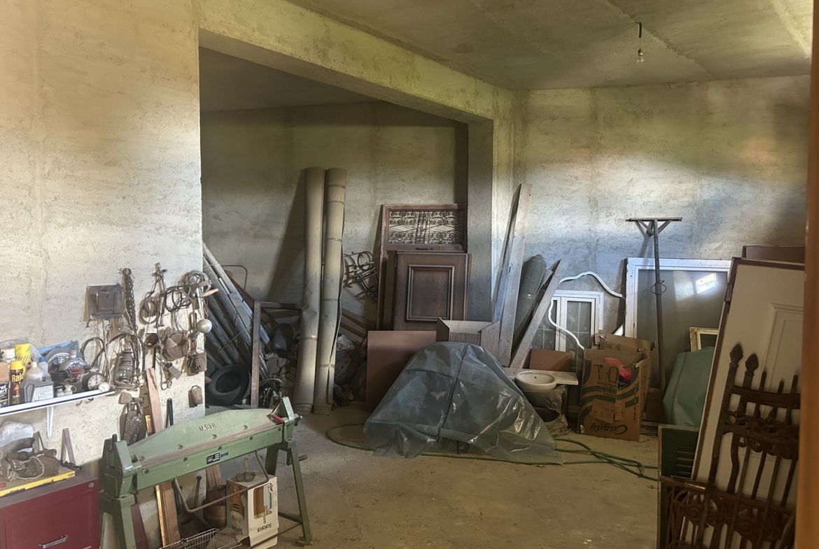 Casa in muratura indipendente con garage