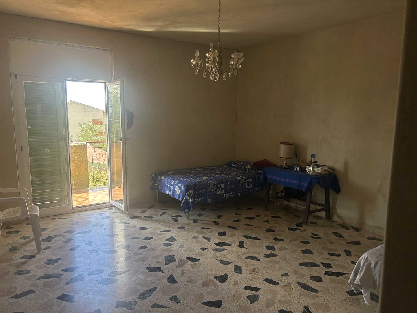 Casa in muratura indipendente con garage