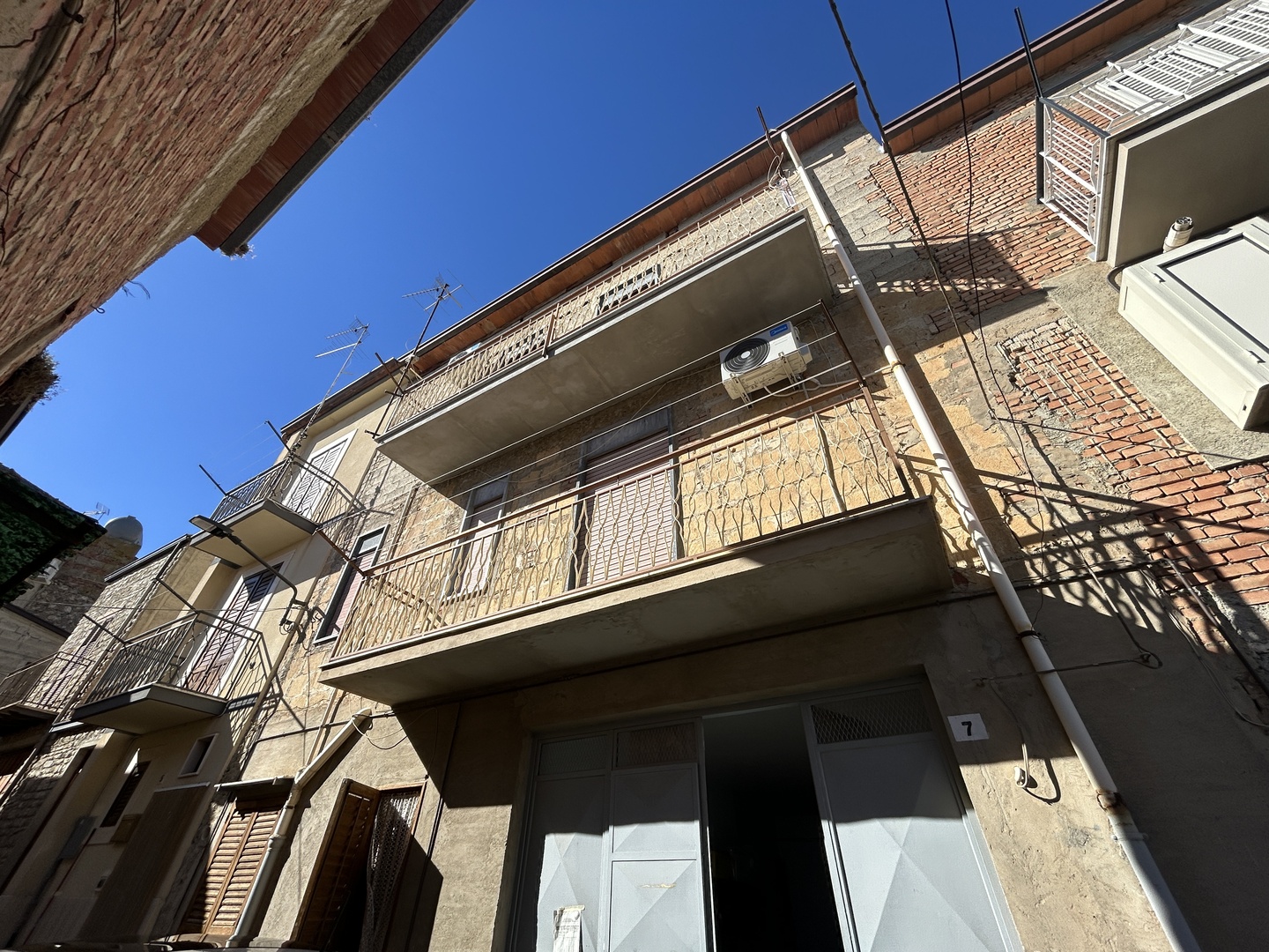 IMG_3564 Casa indipendente con garage