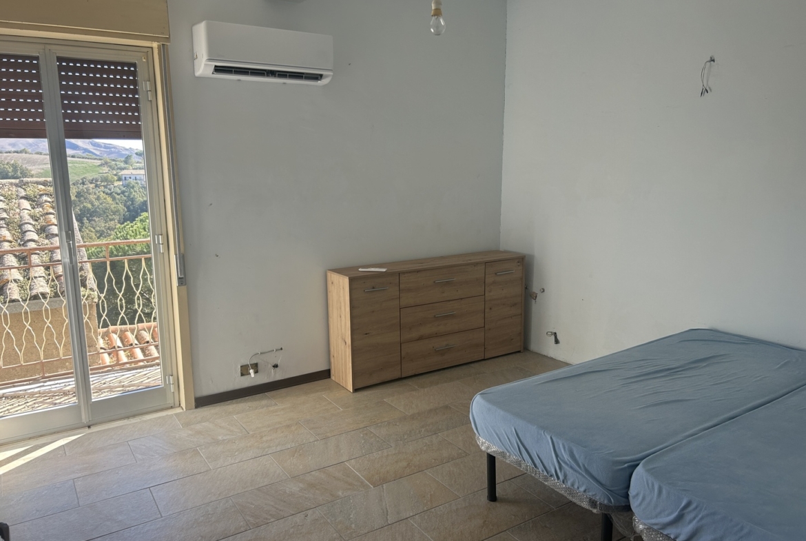 Casa indipendente con garage