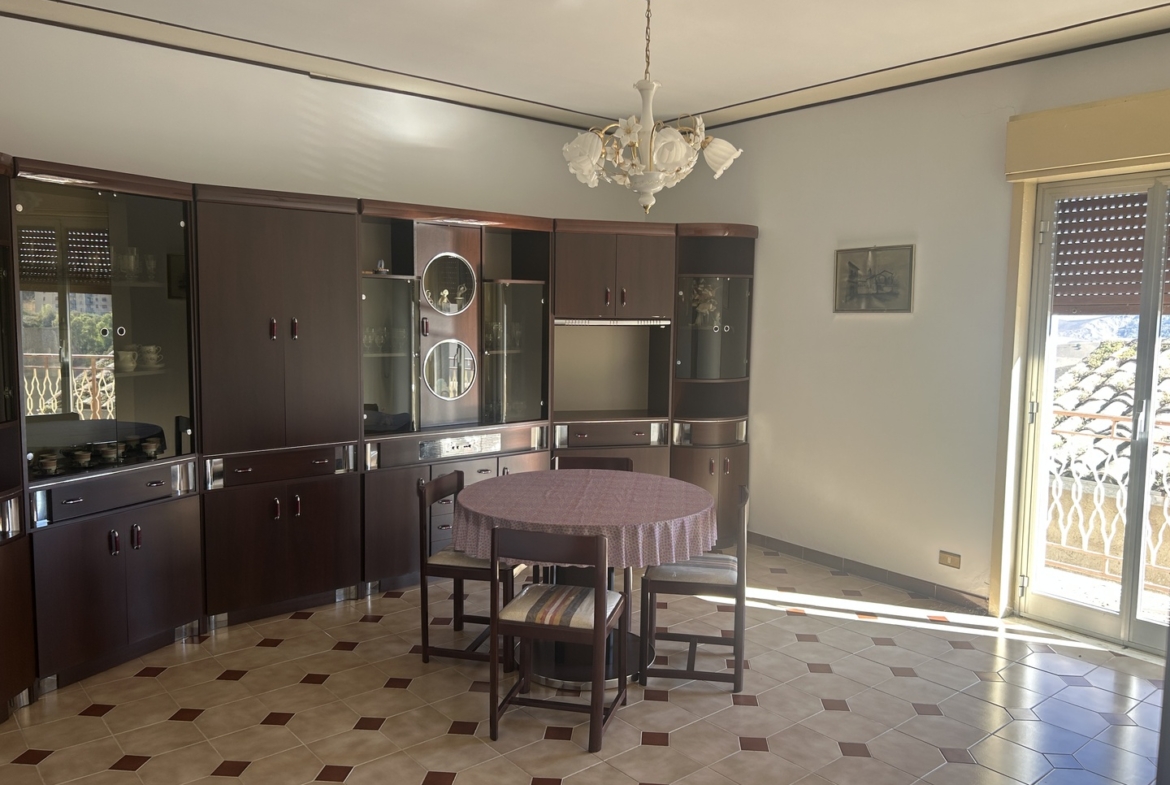 Casa indipendente con garage
